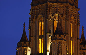 Wills Memorial Building Tower at Night - Liz Eve Fotouhaus - University of Bristol